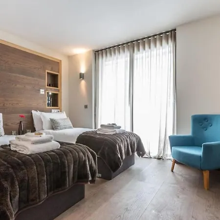 5br Beautiful With Exceptional Facilities Villa