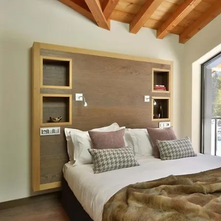 Villa 5br Beautiful With Exceptional Facilities